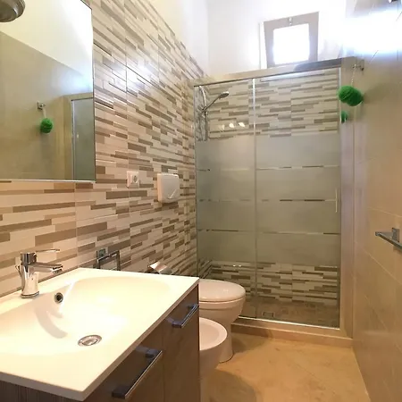 Villetta Buffelli * Bagno-Sprizze